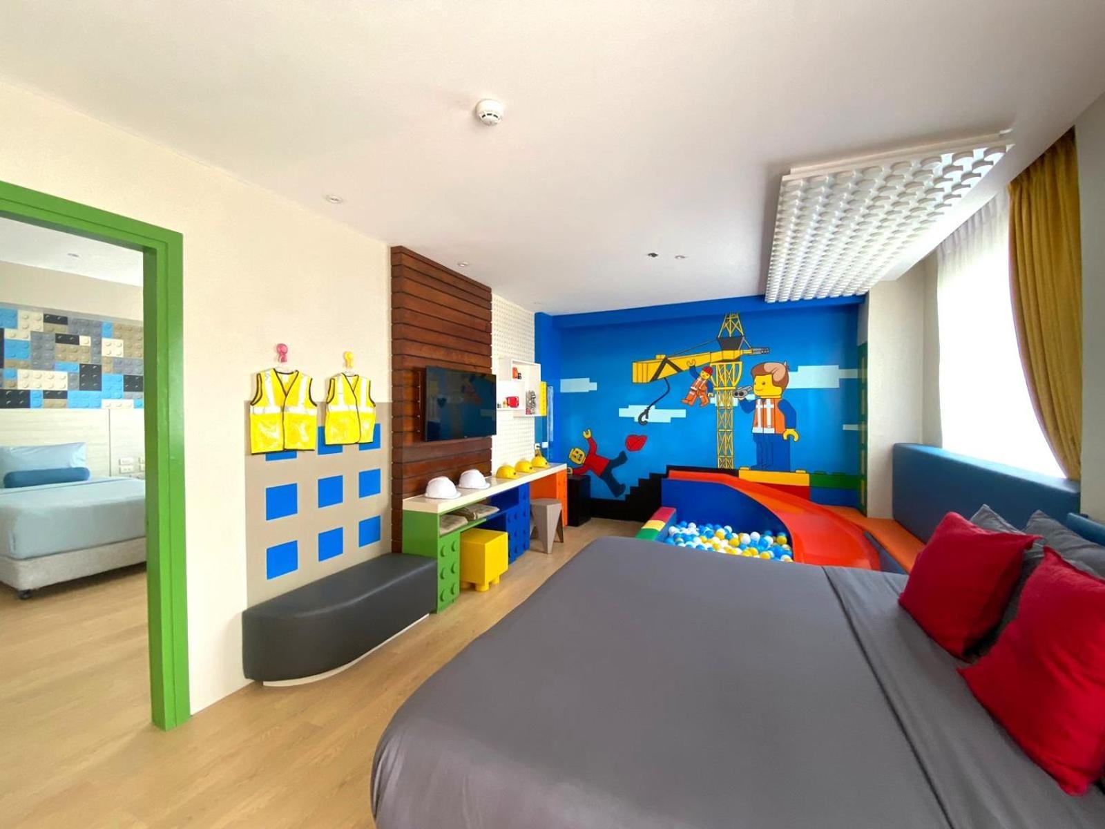 Playroom Suite Brick Builders,1629920589:JPEG