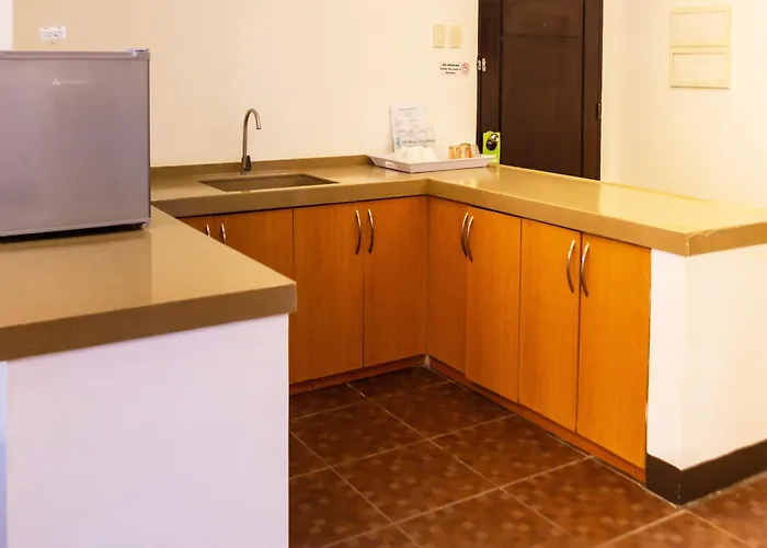 Palmbeach Resort Mactan Cebu Powered By Cocotel Lapu-Lapu City